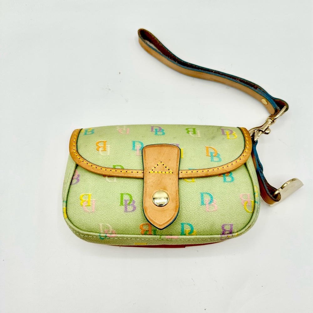 Dooney and Bourke wristlet